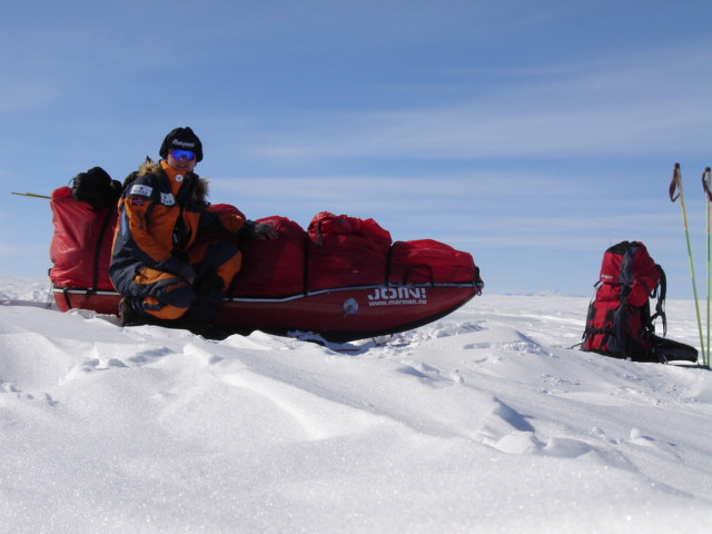 The beginning. 160 kg sled and 20 kg backpack.